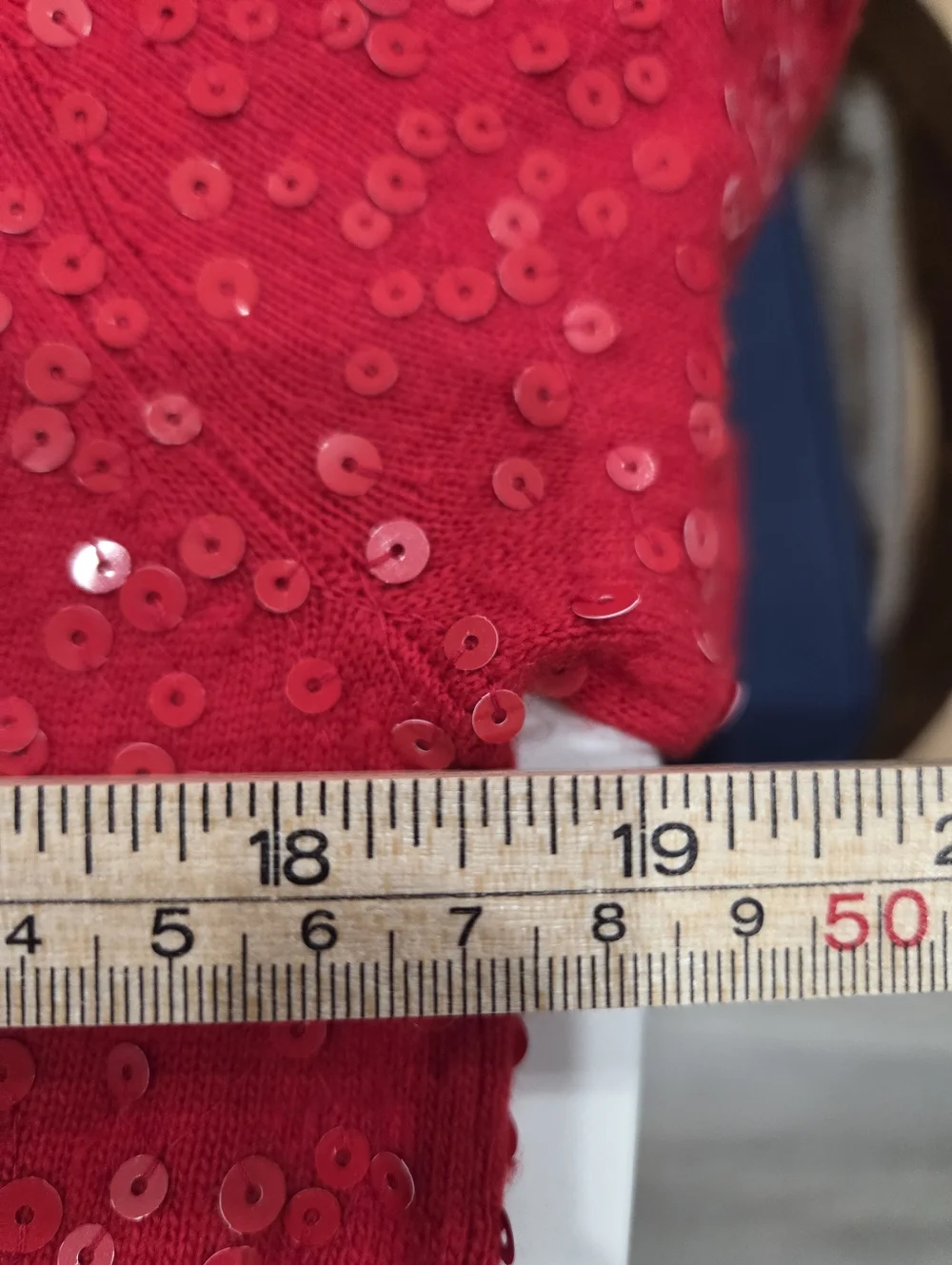 J CREW WOMEN'S RED SEQUIN MERINO WOOL SWEATER SIZE MEDIUM